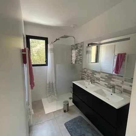Maison 9p Avec Piscine Et Climatisation Holiday home Lacanau